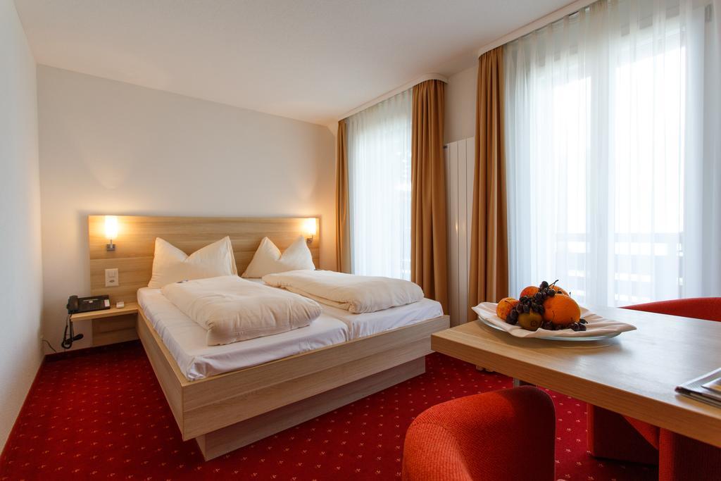 Hotel Kreuz Leissigen Phòng bức ảnh