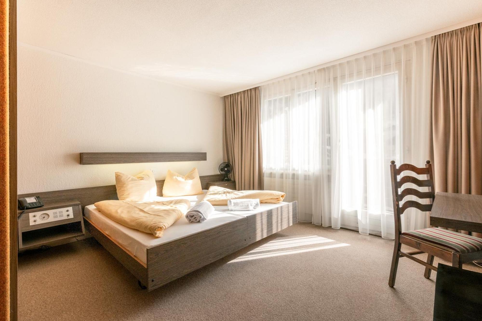 Hotel Kreuz Leissigen Ngoại thất bức ảnh
